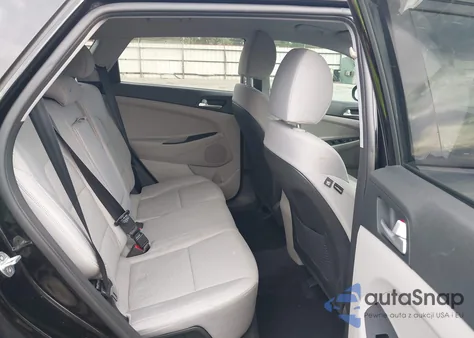 2019 Hyundai Tucson Value z USA, uszkodzony, nr VIN KM8J33A49KU934163